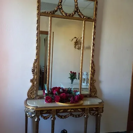 Melany Vicino Centro Bed & Breakfast
