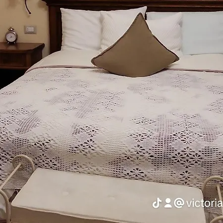 Melany Vicino Centro Bed & Breakfast *